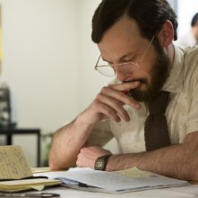 Halt and Catch Fire: una scena di High Plains Hardware con Scoot McNairy