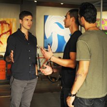 Graceland: Aaron Tveit, Manny Montana e Daniel Sunjata in The Line