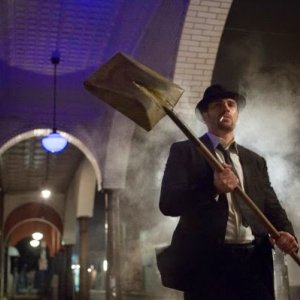 A Many Splintered Thing: un'immagine di Chris Evans