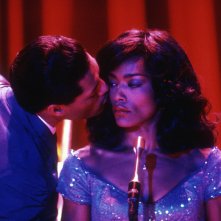 Tina - What's Love Got to Do with It: Angela Bassett in una scena