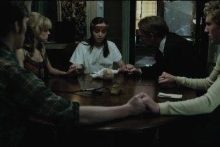 Clip 'Ci sono delle fiamme' - Le origini del male