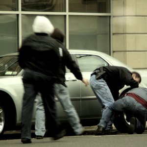 Come fare soldi vendendo droga: una scena del documentario