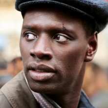 Un primo piano di Omar Sy, protagonista di Samba