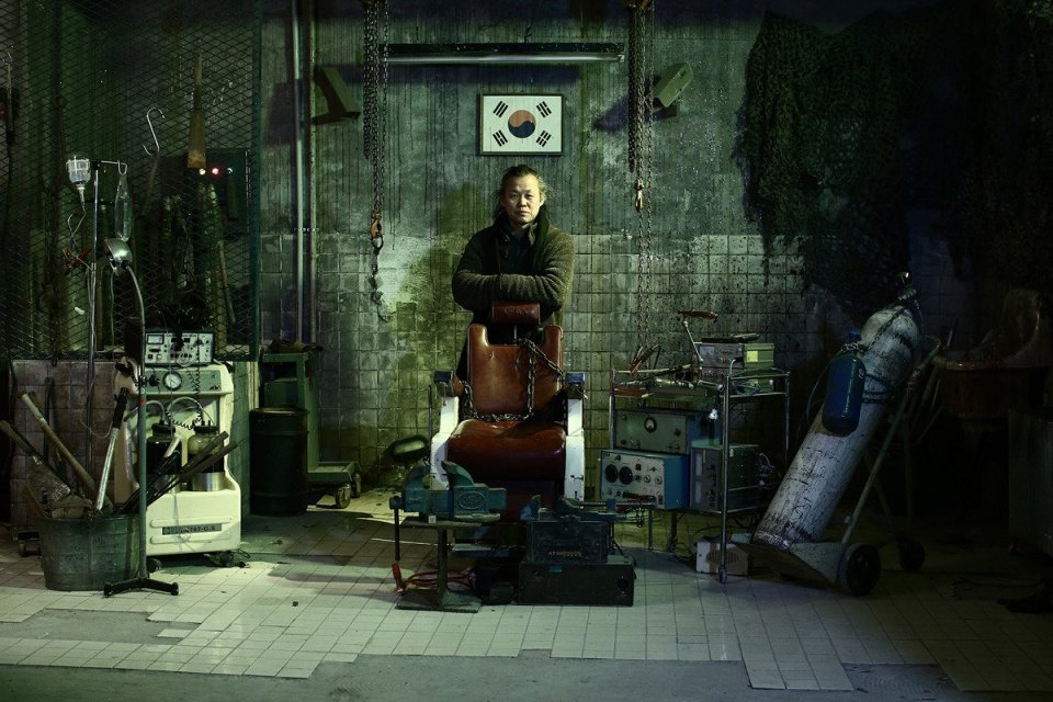 Il regista Kim Ki-duk in una foto promozionale di One on One