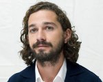 Shia LaBeouf, manette a Broadway