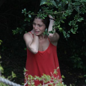 L'estate sta finendo: Ilaria Giachi nei panni di Katia in una scena del film