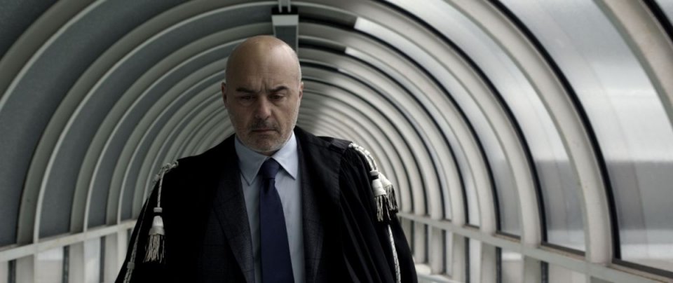 Perez.: Luca Zingaretti in una scena del film