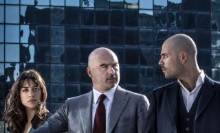 Perez.: Simona Tabasco con Luca Zingaretti e Marco D'Amore in una scena del film