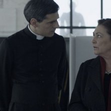 Stefano Dionisi e Carmen Maura in una scena de La madre, un film di Angelo Maresca