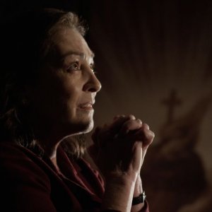 La madre: Carmen Maura in una scena del film di Angelo Maresca
