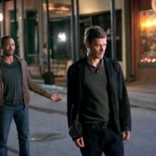 The Originals: Charles Michael Davis e Joseph Morgan in Il frutto avelenato