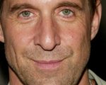 Arrow: Peter Stormare nel cast