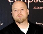 David Slade dirige due episodi della serie Sony Powers