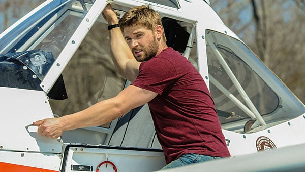 Under the Dome: Mike Vogel nell'episodio Infestation