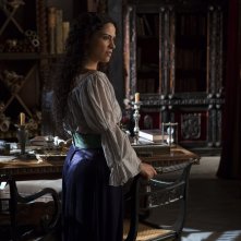 Crossbones: Yasmine Al Massri nell'episodio Antoinette, prima stagione