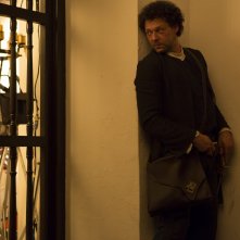 Crossbones: Richard Coyle in un momento dell'episodio Antoinette