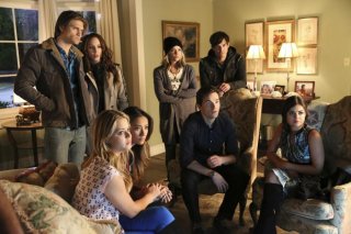 Pretty Little Liars: il cast nell'episodio Miss Me x 100