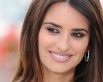 Penelope Cruz affianca Sacha Baron Cohen in Grimsy