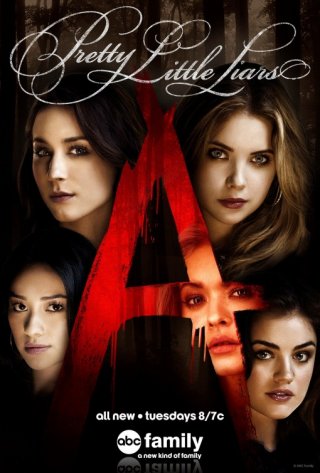 Pretty Little Liars: un manifesto promozionale per la quinta stagione della serie