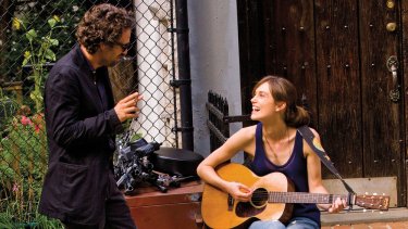 Begin Again - Tutto può cambiare: Keira Knightley e Mark Ruffalo in una scena del film