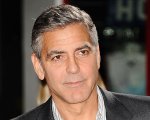 George Clooney trova la sceneggiatrice di Coronado High