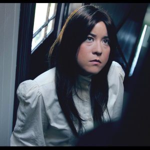 Un'immagine di Anna Ishida nel film di H.P. Mendoza I Am a Ghost