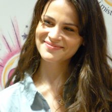 Micaela Riera a Milano per Cata e i misteri della sfera