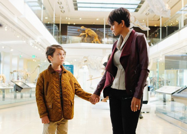 Extant: Halle Berry e Pierce Gagnon nell'episodio Extinct