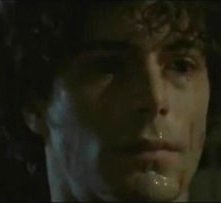 Un'inquietante primo piano di Giulio Forges Davanzati dal film Taglionetto