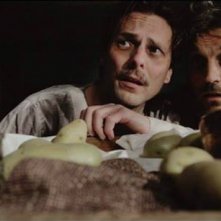 Una scena dell'episodio Re Peste del film P.O.E. - Pieces of Eldritch