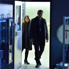 The Strain: Corey Stoll e Mia Maestro nell'episodio The Box