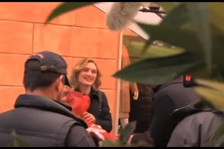 Abbandona Raoul Bova a Via Frattina da solo - Fratelli unici