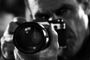 Extended Red Band Trailer - Sin City: A Dame to Kill For