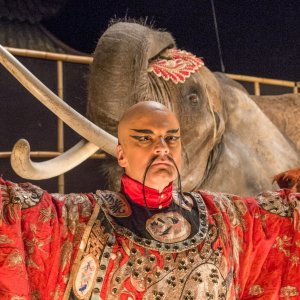 Colin Firth in una scena di Magic In The Moonlight