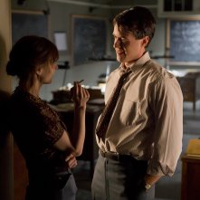 Manhattan: Ashley Zukerman e Katja Herbers nel pilot della serie