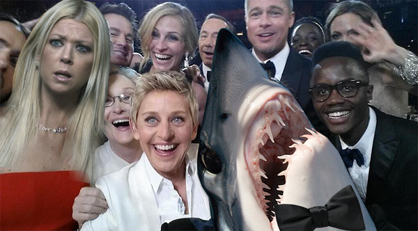 Sharknado 2: The Second One - Un simpatico fotomontaggio che rimaneggia il celebre selfie degli Oscar