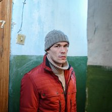 Artem Bystrov nei panni di Dima in una scena di The Fool