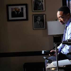 The Divide: una scena con Damon Gupton