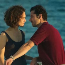 Fidelio (L'odyssée d'Alice): Melvil Poupaud con Ariane Labed in una scena del film