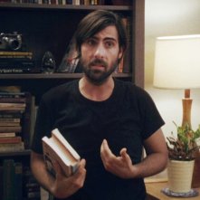 Listen Up Philip: Jason Schwartzman in una scena del film