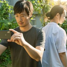 Gyeongju: Park Hae-il e Shin Min-a in una scena