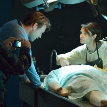 The Strain: Corey Stoll e Mia Maestro nell'episodio It's Not For Everyone