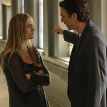 The Divide: Marin Ireland e Paul Schneider in una scena