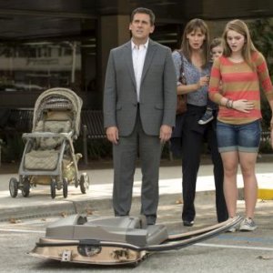 Alexander and the Terrible, Horrible, No Good, Very Bad Day: Steve Carell, Jennifer Garner e Bella Heatchcote contemplano un incidente di percorso