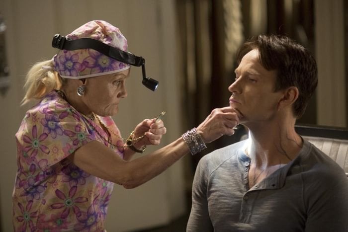 True Blood: Marcia de Rousse e Stephen Moyer nell'episodio May Be the Last Time