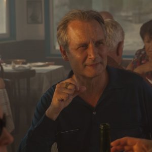 Hippolyte Girardot in una scena di To Life