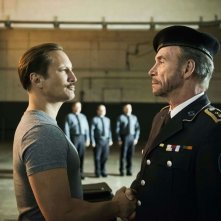 Benno Fürmann faccia a faccia con Wolf Roth in A Hitman’s Solitude Before the Shot