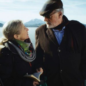 Schweizer Helden: Esther Gemsch con Klaus Wildbolz in una scena del film