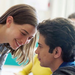 Danielle Kitzis con Tawfeek Barhom in Dancing Arabs