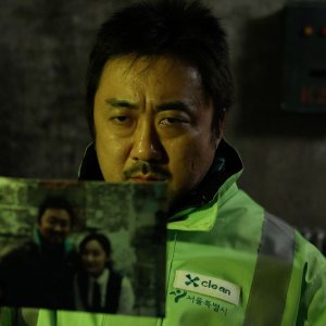 One on One: Ma Dong-seok, Capo delle Ombre, in una scena del film